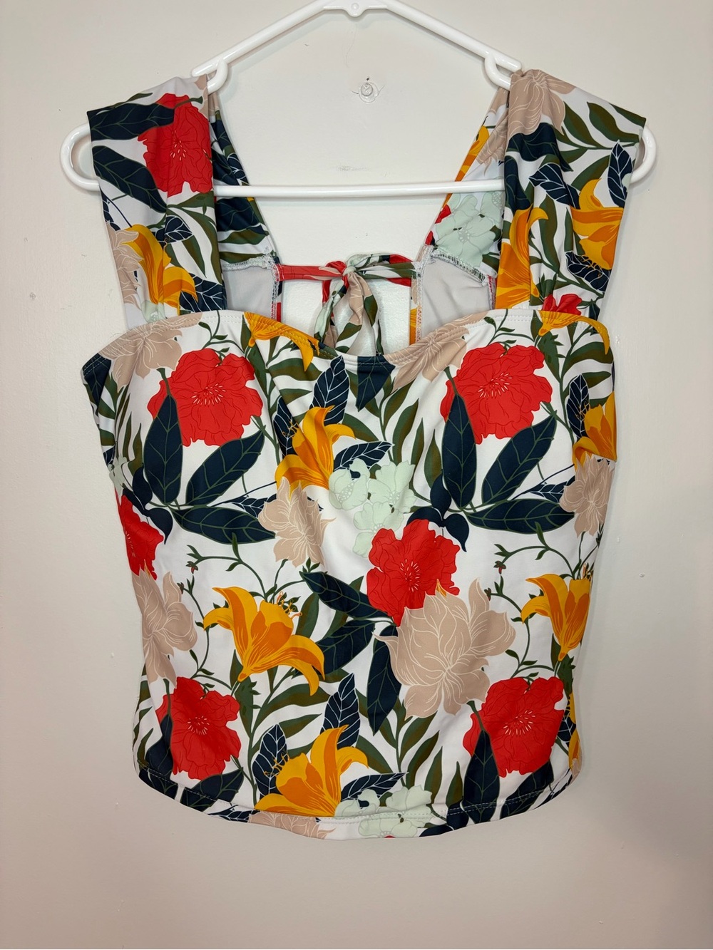 Janela Bay XL Tropical Floral Tankini Swim Top Tie Back